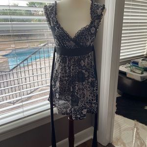 Black and gray Forever 21 empire waist top